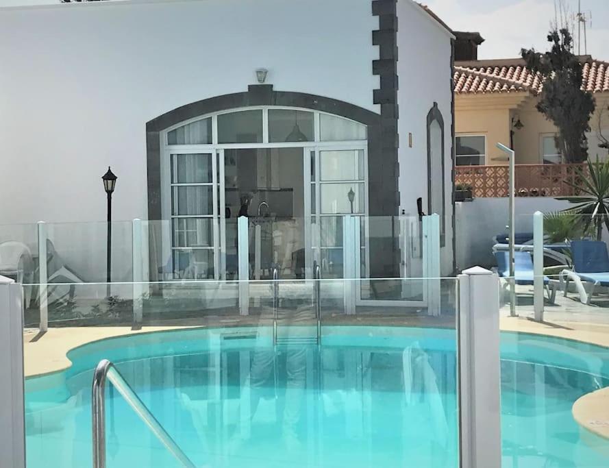 Lovely Villa - Pool Front, Private Roof Terrace, Wifi Fiber Optic Corralejo Extérieur photo