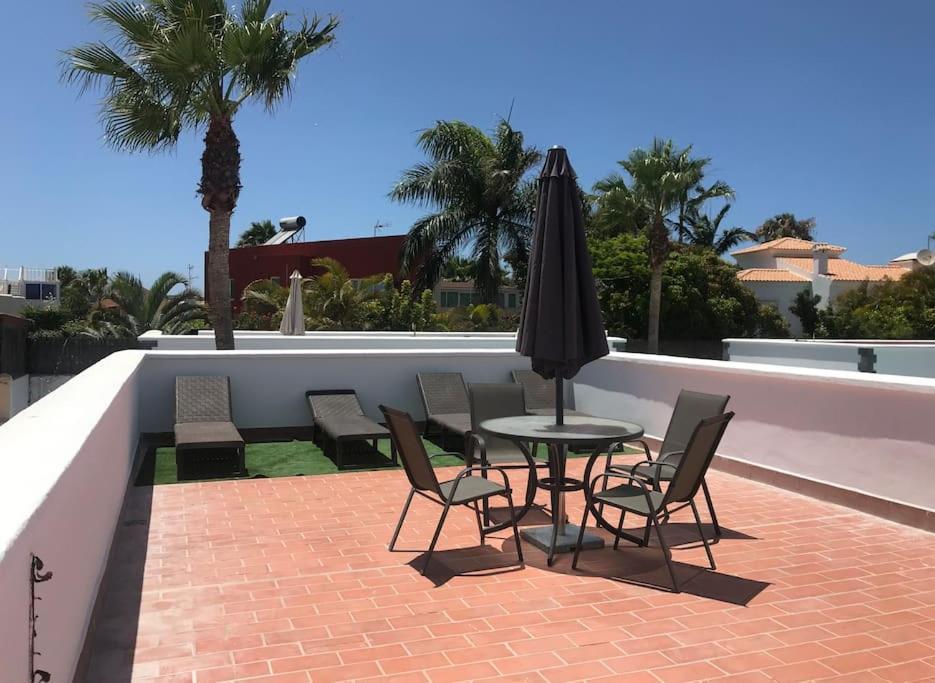 Lovely Villa - Pool Front, Private Roof Terrace, Wifi Fiber Optic Corralejo Extérieur photo