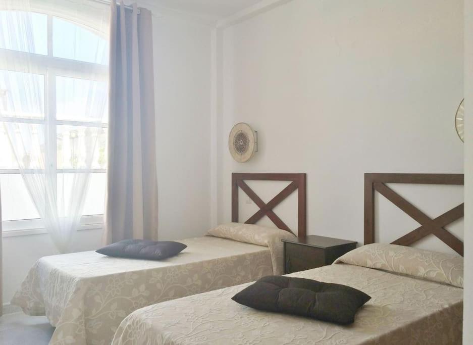 Lovely Villa - Pool Front, Private Roof Terrace, Wifi Fiber Optic Corralejo Extérieur photo
